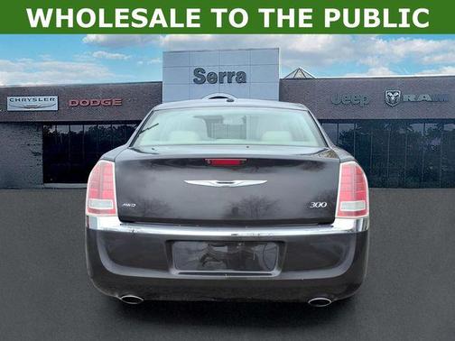 Luxury Brown Pearlcoat 2013 Chrysler 300 S