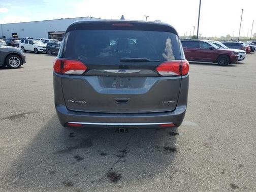 2020 Chrysler Pacifica Limited