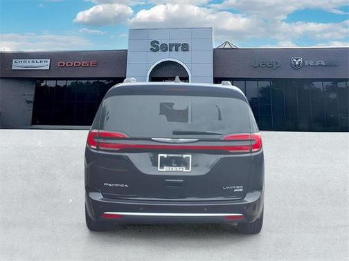 2022 Chrysler Pacifica Limited