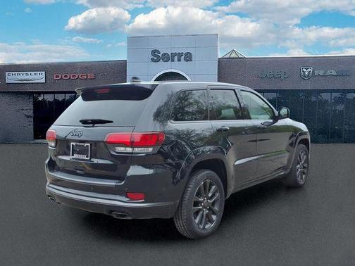 Diamond Black Crystal Pearlcoat 2018 Jeep Grand Cherokee High Altitude
