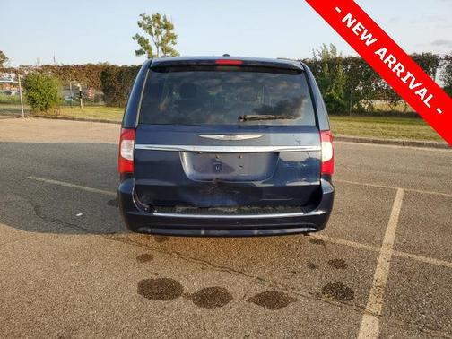 2015 Chrysler Town & Country Touring-L