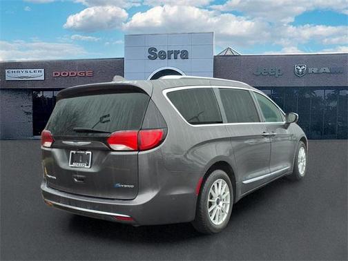 2020 Chrysler Pacifica Hybrid Limited