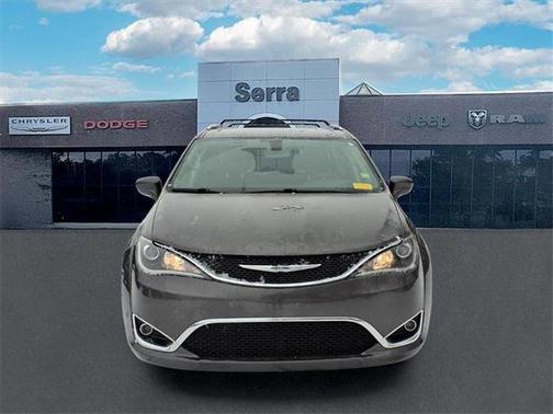 2018 Chrysler Pacifica Touring-L