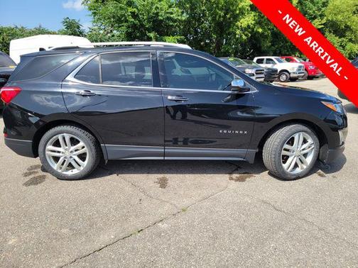 Mosaic Black Metallic 2019 Chevrolet Equinox Premier