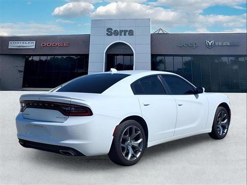 2016 Dodge Charger SXT