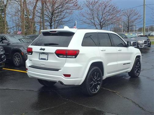 2017 Jeep Grand Cherokee Altitude