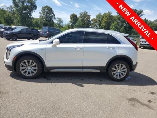 2021 Cadillac XT4 Premium Luxury
