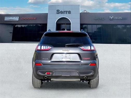 2022 Jeep Cherokee Trailhawk