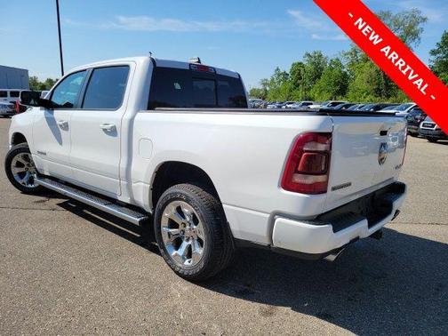 Bright White Clearcoat 2019 RAM 1500 Big Horn