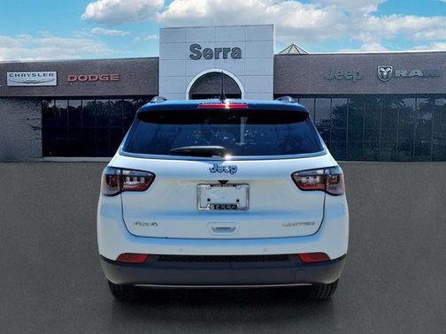Bright White Clearcoat 2024 Jeep Compass Limited