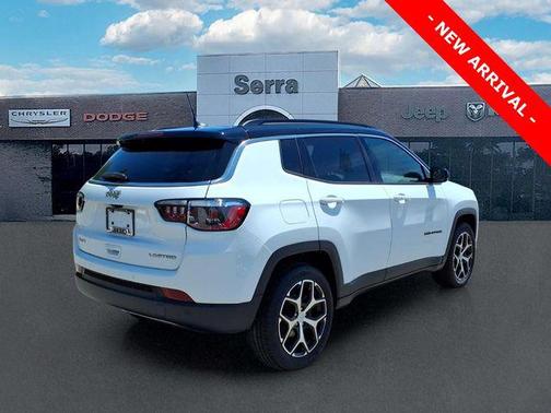 Bright White Clearcoat 2024 Jeep Compass Limited