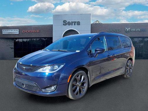 2019 Chrysler Pacifica Touring-L Plus