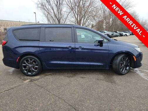2019 Chrysler Pacifica Touring-L Plus