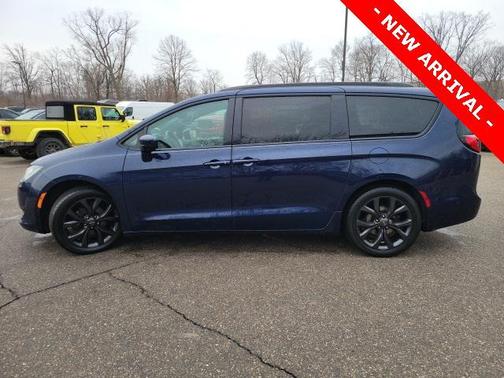 2019 Chrysler Pacifica Touring-L Plus