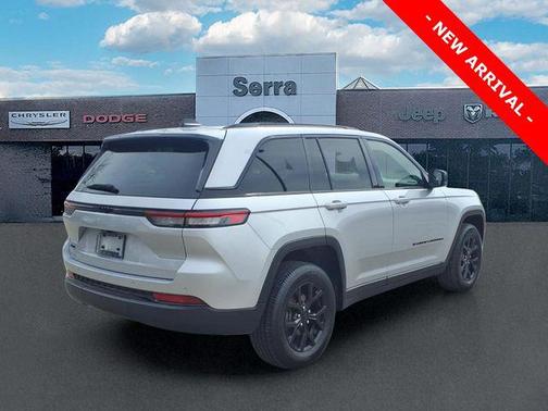 2024 Jeep Grand Cherokee Altitude