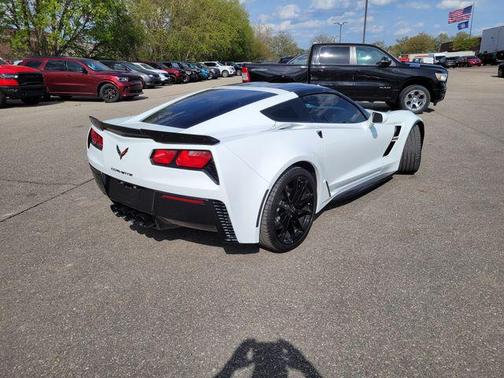 Arctic White 2017 Chevrolet Corvette Grand Sport