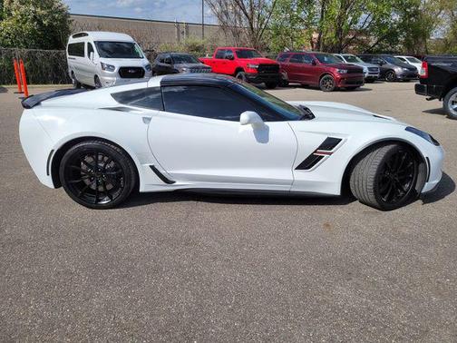Arctic White 2017 Chevrolet Corvette Grand Sport