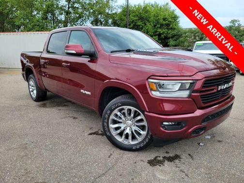 Delmonico Red Pearlcoat 2022 RAM 1500 Laramie