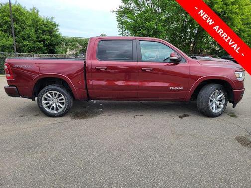Delmonico Red Pearlcoat 2022 RAM 1500 Laramie