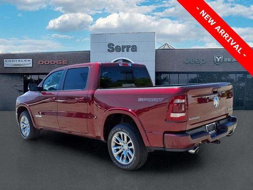 Delmonico Red Pearlcoat 2022 RAM 1500 Laramie