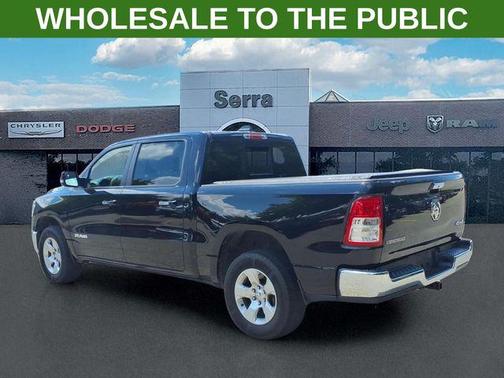 Diamond Black Crystal Pearlcoat 2019 RAM 1500 Big Horn