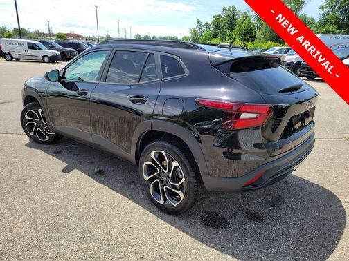 Mosaic Black Metallic 2021 Chevrolet Trailblazer LS