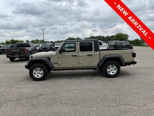 2020 Jeep Gladiator Sport S