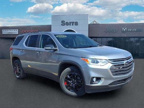 Satin Steel Metallic 2021 Chevrolet Traverse LT Cloth