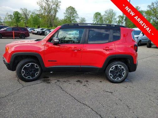 Colorado Red 2016 Jeep Renegade Trailhawk