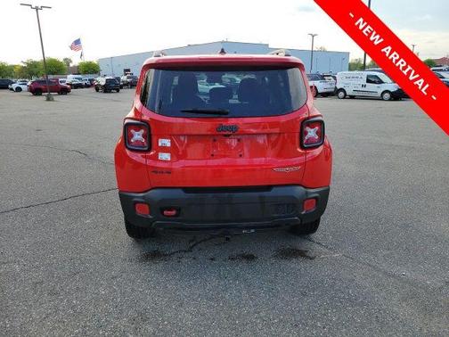 Colorado Red 2016 Jeep Renegade Trailhawk