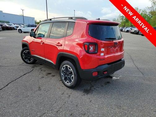 Colorado Red 2016 Jeep Renegade Trailhawk