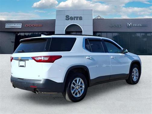 2020 Chevrolet Traverse LT Cloth