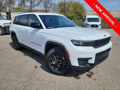 Bright White Clearcoat 2024 Jeep Grand Cherokee L Altitude