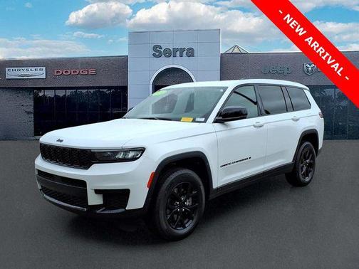 Bright White Clearcoat 2024 Jeep Grand Cherokee L Altitude