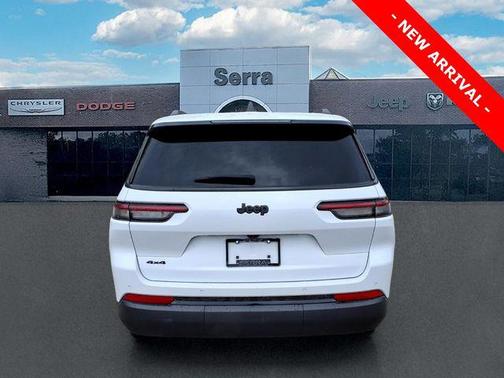 Bright White Clearcoat 2024 Jeep Grand Cherokee L Altitude