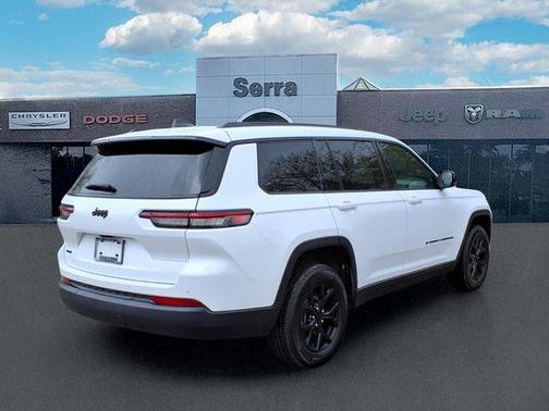 Bright White Clearcoat 2024 Jeep Grand Cherokee L Altitude