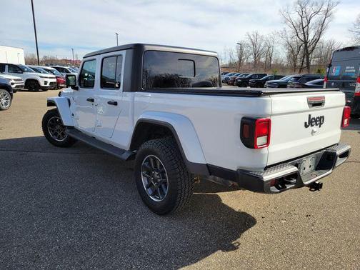 Bright White Clearcoat 2020 Jeep Gladiator Altitude 4x4