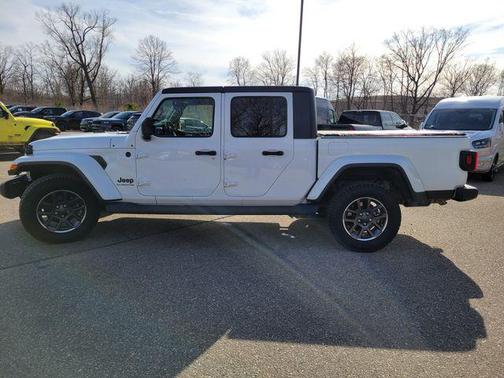 Bright White Clearcoat 2020 Jeep Gladiator Altitude 4x4