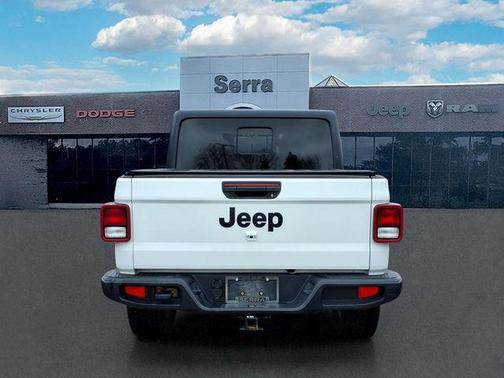 Bright White Clearcoat 2020 Jeep Gladiator Altitude 4x4