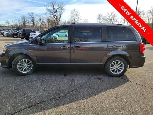 Granite Pearlcoat 2019 Dodge Grand Caravan SXT