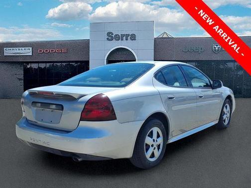 Cool (Liquid Silver Metallic) 2007 Pontiac Grand Prix Base