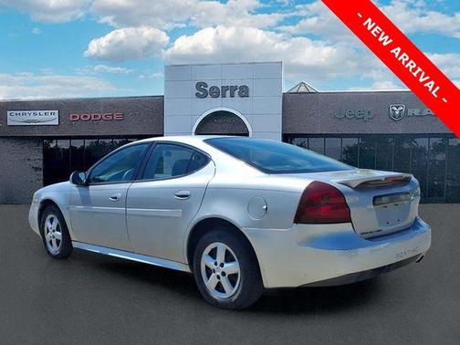 Cool (Liquid Silver Metallic) 2007 Pontiac Grand Prix Base