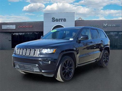 2022 Jeep Grand Cherokee Laredo
