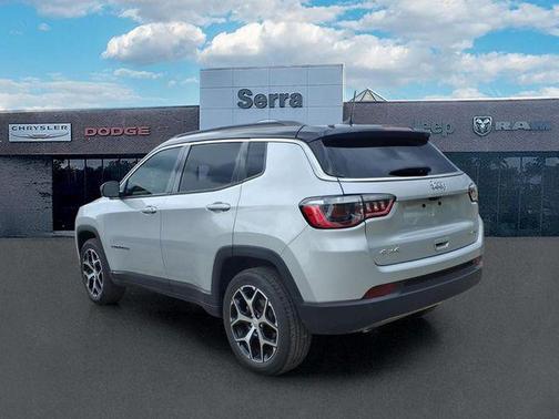 Silver Zynith Metallic Clearcoat 2024 Jeep Compass Limited
