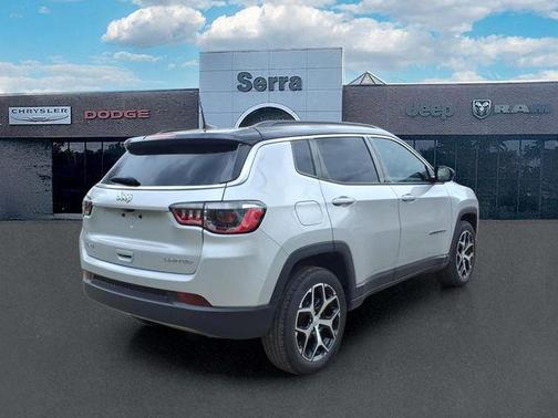 Silver Zynith Metallic Clearcoat 2024 Jeep Compass Limited
