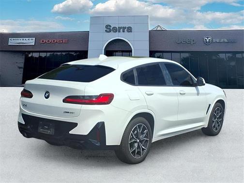 2023 BMW X4 xDrive30i