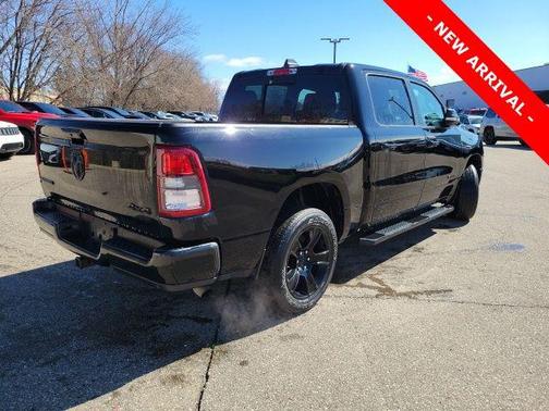 Diamond Black Crystal Pearlcoat 2022 RAM 1500 Big Horn/Lone Star