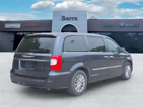2014 Chrysler Town & Country Touring-L