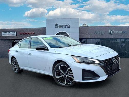 Gray Sky Pearl 2023 Nissan Altima SR Intelligent AWD