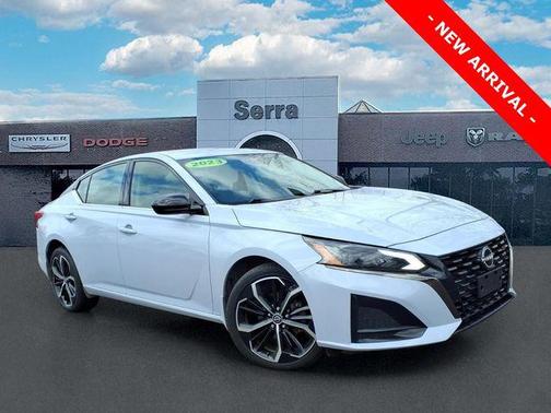 2023 Nissan Altima SR Intelligent AWD